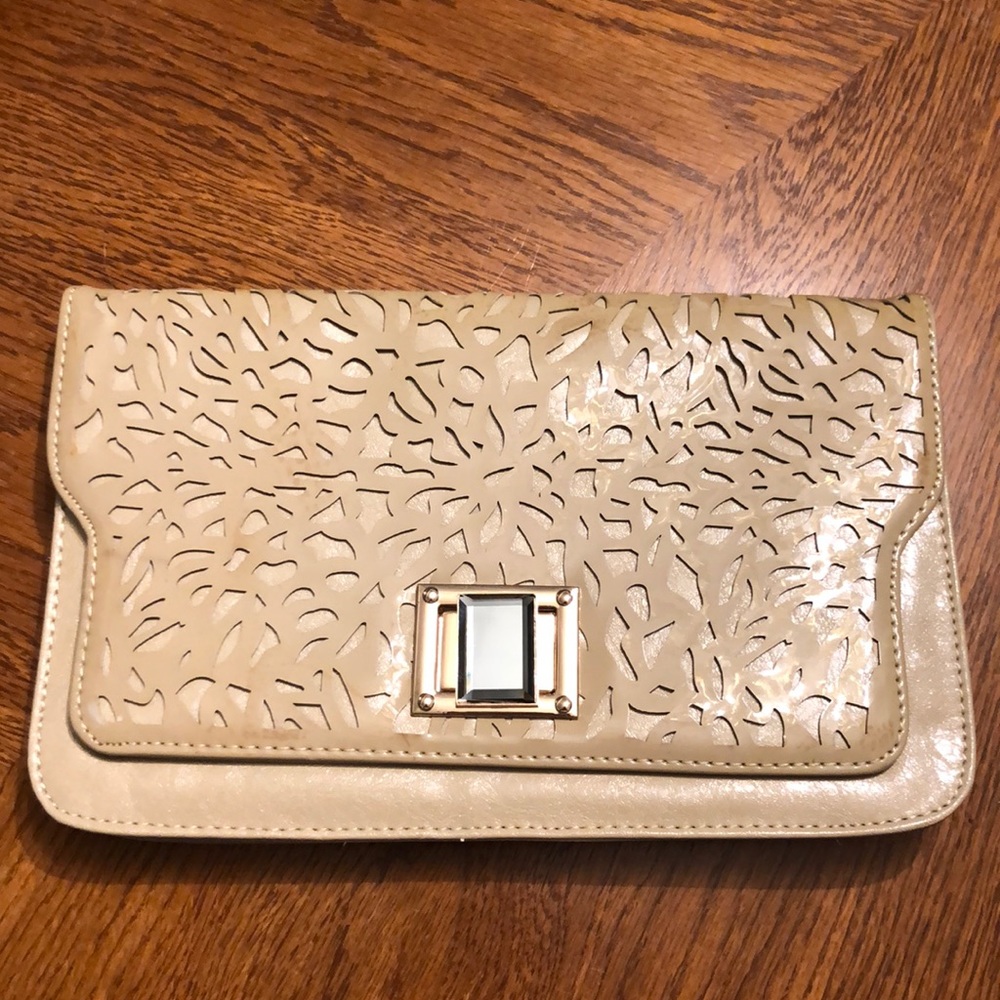 Vegan leather crossbody clutch with chain straps
